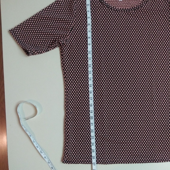 NWT LulaRoe Gigi Polka Dot Top - Picture 4 of 8